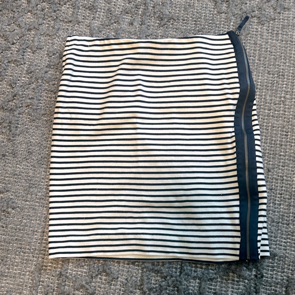 Madewell Navy and Off White Striped Pencil Skirt Side Zipper